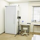 ３人の＜認定補聴器技能者＞が社員として常駐する＜認定補聴器専門店＞です。